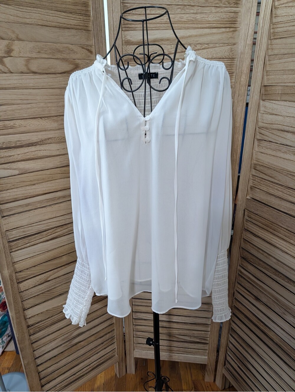 1.State Women's Large White Blouse Button Up Business Floaty